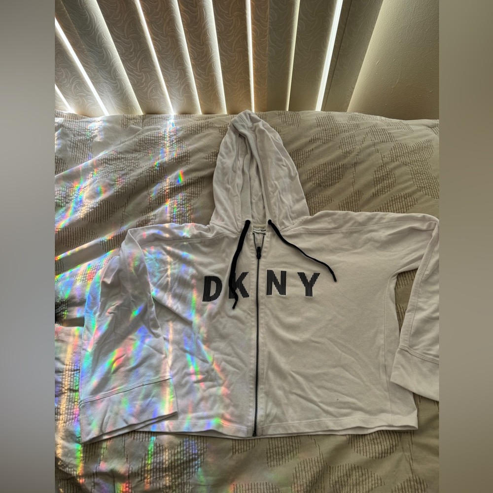 dkny cropped white zip up hoodie wide sleeves white medium